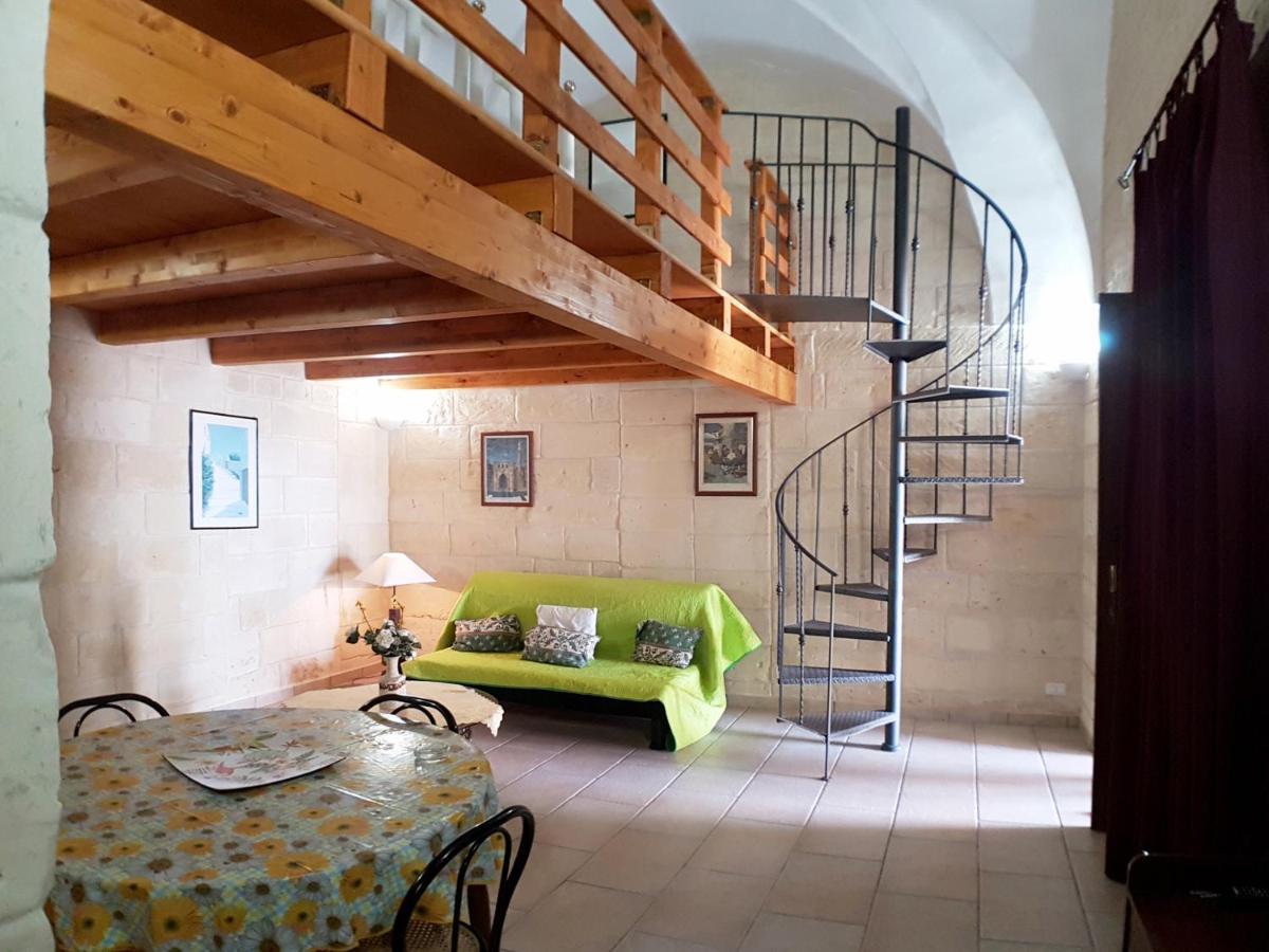 Oikia Vacanze Uggiano La Chiesa Casa Dante Dış mekan fotoğraf