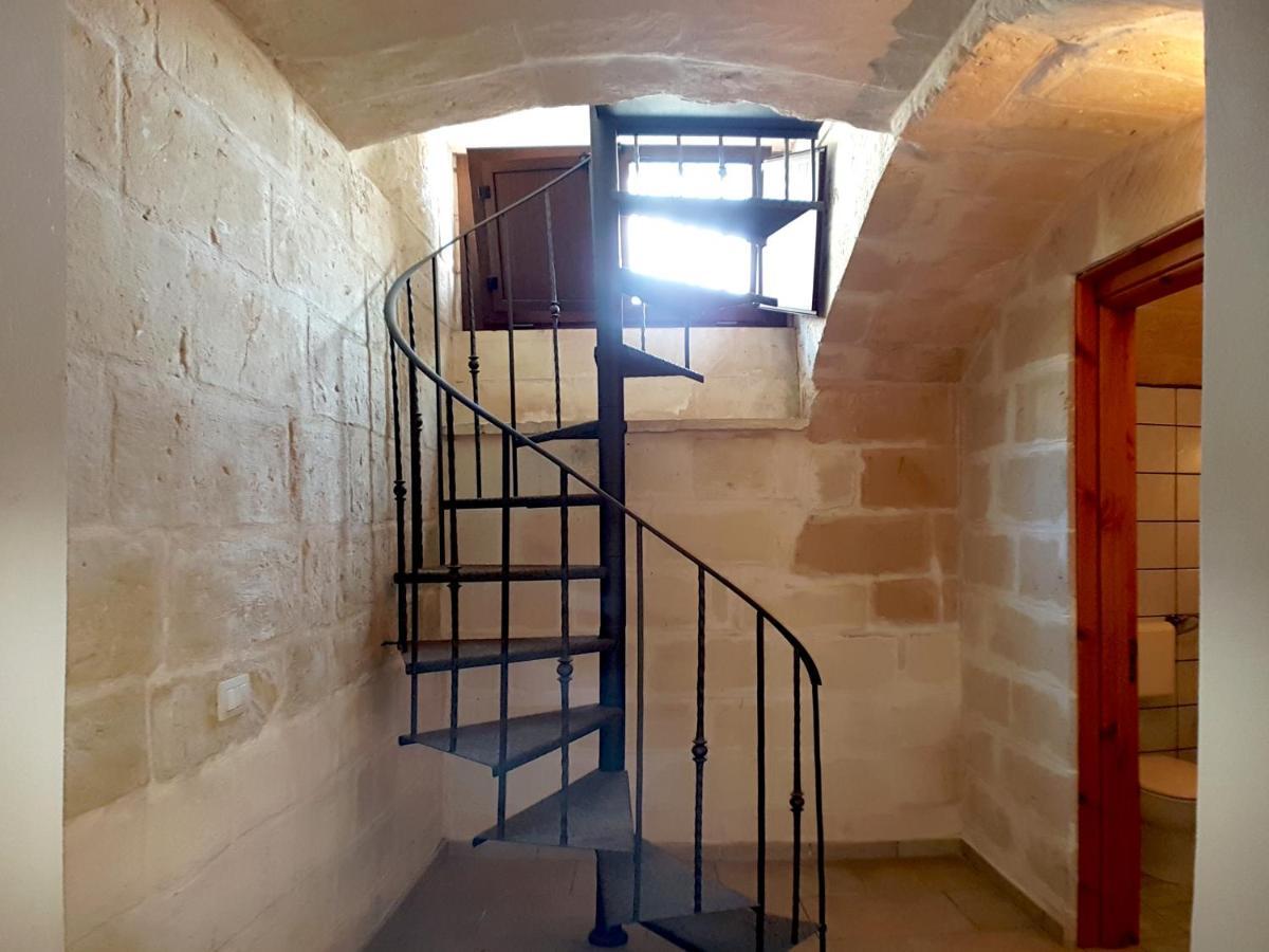 Oikia Vacanze Uggiano La Chiesa Casa Dante Dış mekan fotoğraf